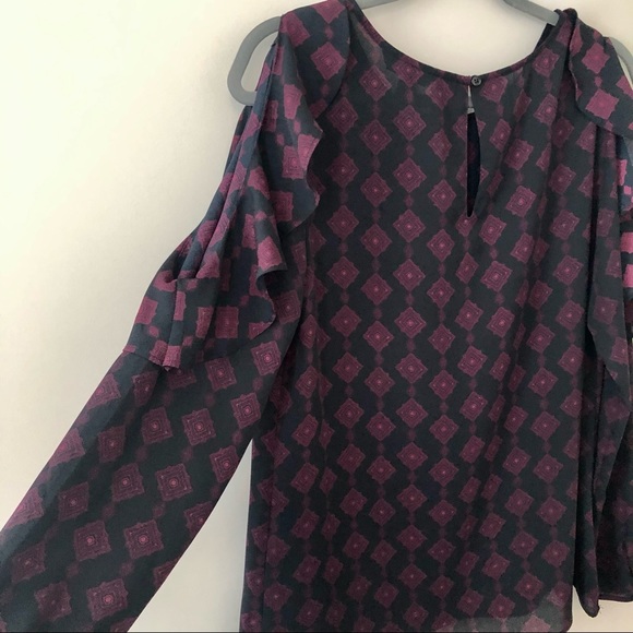 Banana Republic Cold Shoulder Top - Picture 7 of 9